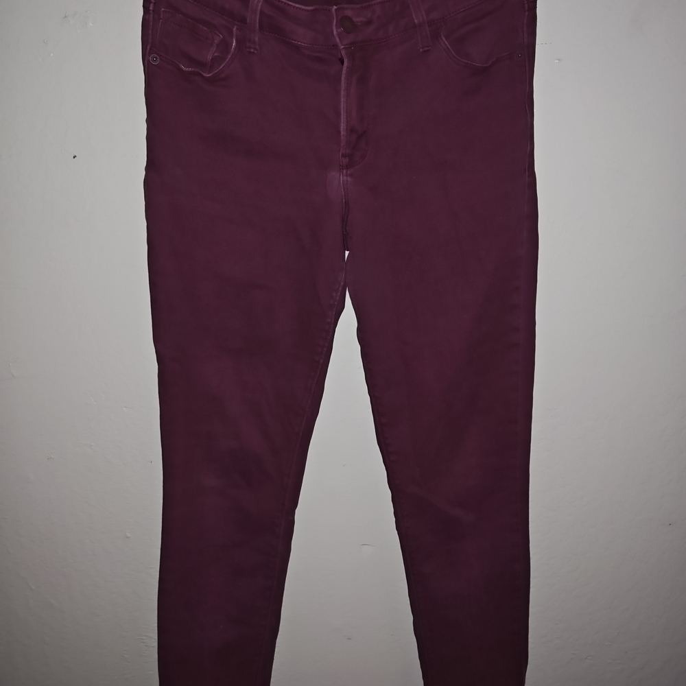 Old Navy Women's Skinny Jeans in Burgundy Plum
